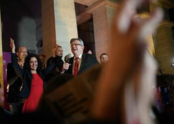 La France insoumise continue de compliquer la tâche du Nouveau Front populaire