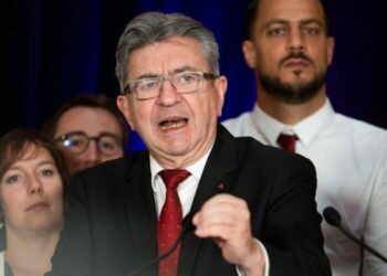 Mélenchon s'agace... avant d'être officiellement exclu de l'union ?