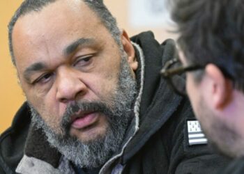 Dieudonné et Francis Lalanne candidats en Guadeloupe