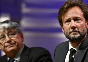 Devant les patrons, le Front populaire demande « un effort de patriotisme économique »