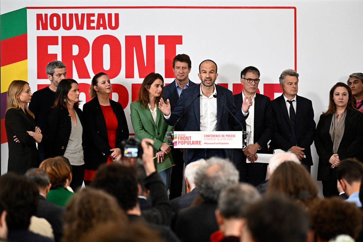 Prise de parole de Manuel Bompard, représentant de la France insoumise, durant la conférence de presse du Nouveau Front populaire, destiné à contrer le RN aux élections à l’Assemblée nationale.