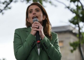 le Nouveau Front populaire n’en peut plus du double standard avec le RN