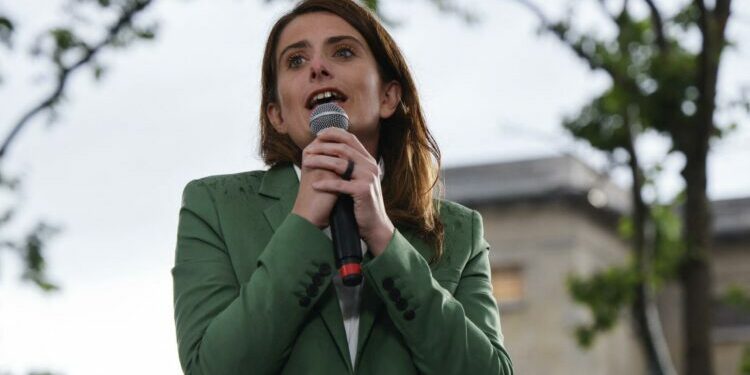 le Nouveau Front populaire n’en peut plus du double standard avec le RN
