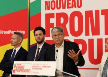 De gauche à droite : le sénateur du Parti socialiste (PS) Alexandre Ouizille, le sénateur du Parti communiste français (PCF) Ian Brossat, le député La France insoumise (LFI) Eric Coquerel et la député Les Ecologistes Eva Sas lors d