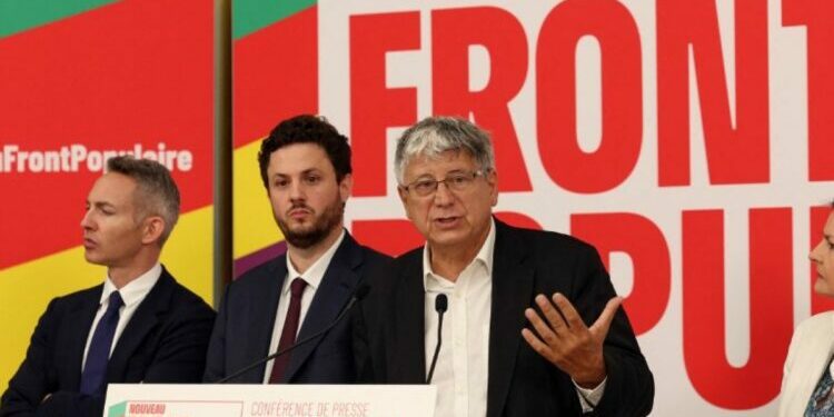 De gauche à droite : le sénateur du Parti socialiste (PS) Alexandre Ouizille, le sénateur du Parti communiste français (PCF) Ian Brossat, le député La France insoumise (LFI) Eric Coquerel et la député Les Ecologistes Eva Sas lors d