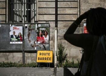 INFO RTL - Sondage législatives 2024 : le RN en progression à 34%, suivi par le Nouveau front populaire à 27%, selon notre projection