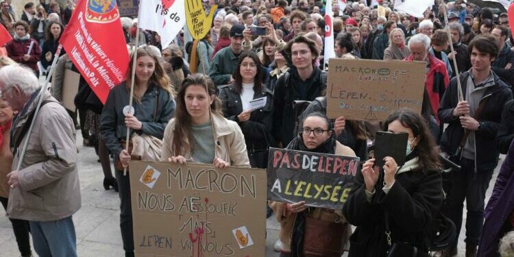 « Dire que l’héritage du front républicain a disparu, c’est aller un peu vite », estime l’historien Jean Garrigues