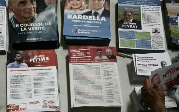 INFO RTL - Sondage législatives 2024 : le RN stable à 34%, le Nouveau front populaire gagne 1 point, selon notre projection