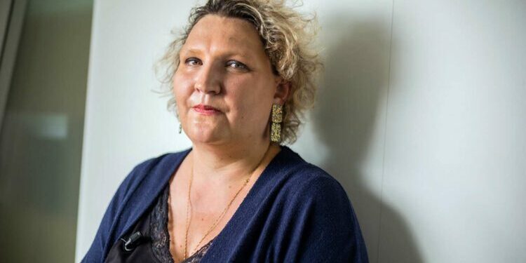 Qui est vraiment Sarah Durocher, la présidente du Planning familial qui appelle à voter Nouveau front populaire