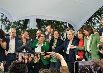 A Montreuil, l'équipe du Nouveau Front Populaire acte sa rupture avec le clan Mélenchon - L'Opinion
