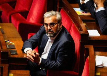Affiches électorales, communication… du Front populaire à LR, la grande confusion à l’approche des législatives