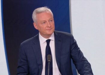 Bruno Le Maire juge le RN et LFI "aussi nocifs l'un que l'autre" en matière d'économie