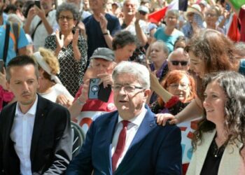 "Cette France que nous ne voulons pas être" : Mélenchon prend le RN pour cible et défend le programme du Nouveau Front populaire à Montpellier