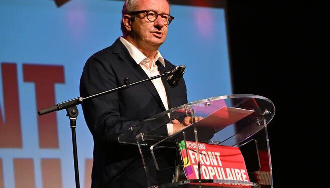 Christian Paul, candidat du Nouveau Front populaire en meeting &agrave; Varennes-Vauzelles : "Ils ne passeront pas !"