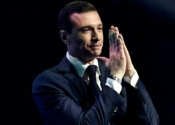 EN DIRECT - Législatives : Bardella "n'entend pas remettre en cause les engagements" de la France à l'international
