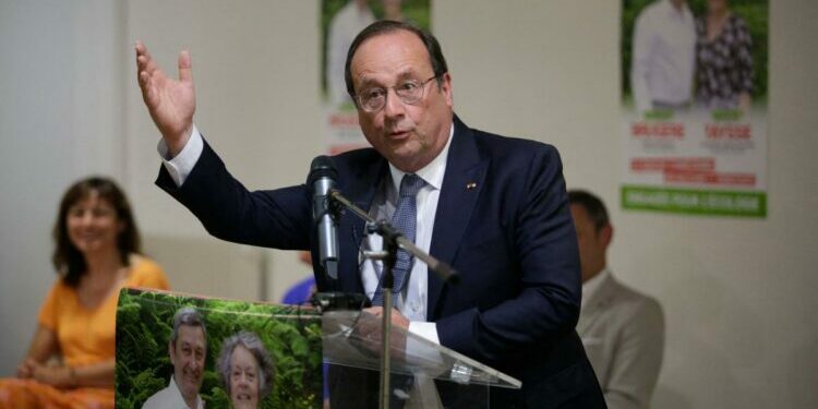 François Hollande invite Jean-Luc Mélenchon à se taire "s'il veut rendre service au Nouveau Front Populaire", suivez notre direct