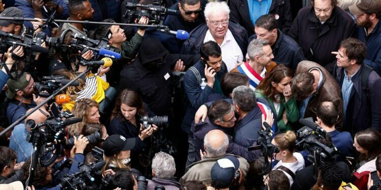 Gérard Filoche, exclu du PS pour un tweet aux relents antisémites, a-t-il été investi par le Nouveau Front populaire ? – Libération
