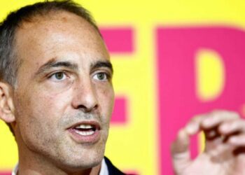Glucksmann «comprend le trouble» de ses électeurs mais appelle à «hiérarchiser les périls»