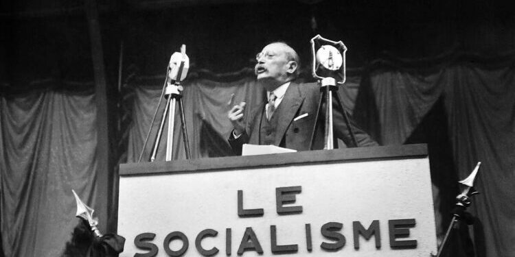 «Le Front populaire de 1936 visait à défendre les institutions plus qu’à empêcher la victoire électorale de l’extrême droite» – Libération