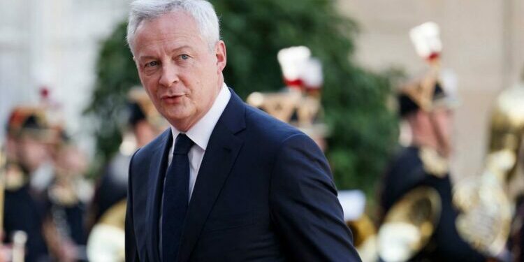 Le Maire prévient d'un risque de «mise sous tutelle» de la France en cas de victoire du RN ou du Nouveau Front populaire
