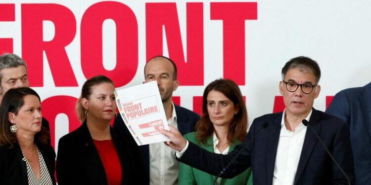Des représentants du "Nouveau Front populaire" lors d