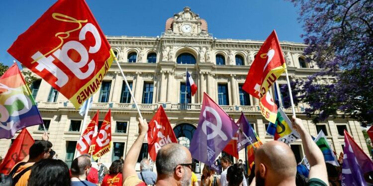 "Le Nouveau Front populaire est la seule alternative": une centaine de personnes défilent "contre l’extrême droite et la Macronie" ce samedi à Cannes