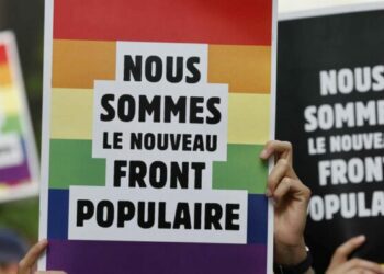 Le Nouveau Front populaire réuni pour un premier meeting à Montreuil