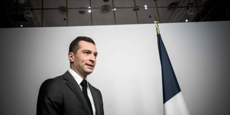 Le « barrage républicain » contre le RN s'effrite, la gauche principale repoussoir, selon notre baromètre Odoxa