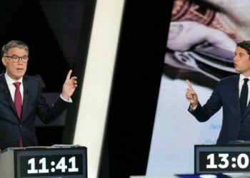 Le montant des retraites va-t-il baisser avec le NFP? Faure dénonce le "simulateur truqué" d’Attal