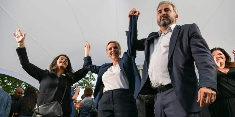 A Montreuil, l'écologiste Karima Delli, l'insoumise « frondeuse » Clémentine Autain, les députés Alexis Corbière et Raquel Garrido, qui n'ont pas été réinvestis par LFI.