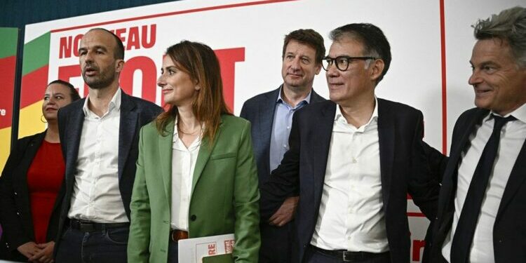 Les groupes de gauche réunis sous la bannière du Nouveau Front populaire ont présenté ce vendredi leur programme pour remporter les élections législatives.