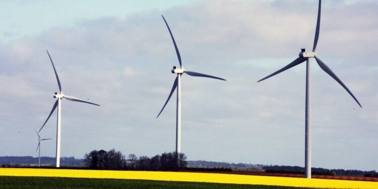 La coalition qui compose le Nouveau Front populaire prône notamment le développement des énergies renouvelables.