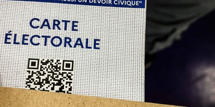 Législatives : RN, Nouveau Front Populaire, majorité présidentielle, à qui profiterait une forte participation ?