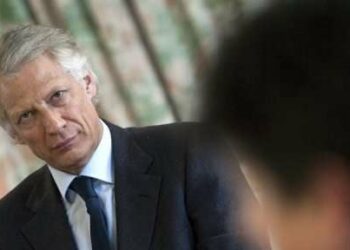 Législatives : de Villepin "priorise" la lutte contre l'extrême droite et choisit le Nouveau Front populaire