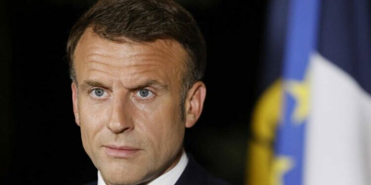 Législatives : l’Elysée défend la position de Macron sur le changement de genre à la mairie
