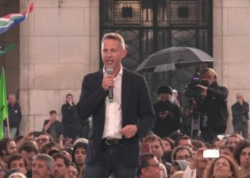 "Nous avons face à nous des imposteurs de la question sociale", déclare Ian Brossat, porte-parole du PCF