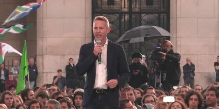 "Nous avons face à nous des imposteurs de la question sociale", déclare Ian Brossat, porte-parole du PCF
