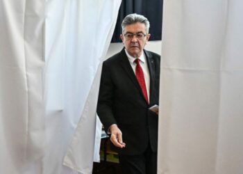 Nouveau Front populaire : LFI : le « grand ménage » de Mélenchon aux législatives avant 2027