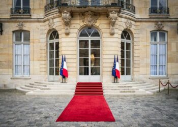 Nouveau Front populaire : comment faire campagne sans avoir un candidat désigné pour Matignon ?