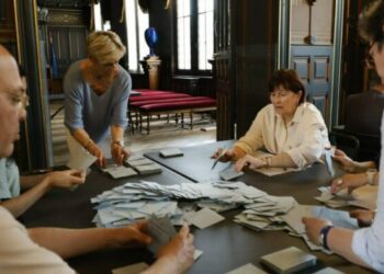 Politique. Législatives dans la Drôme : le Nouveau Front populaire et le RN se partagent le leadership - Le Dauphiné Libéré