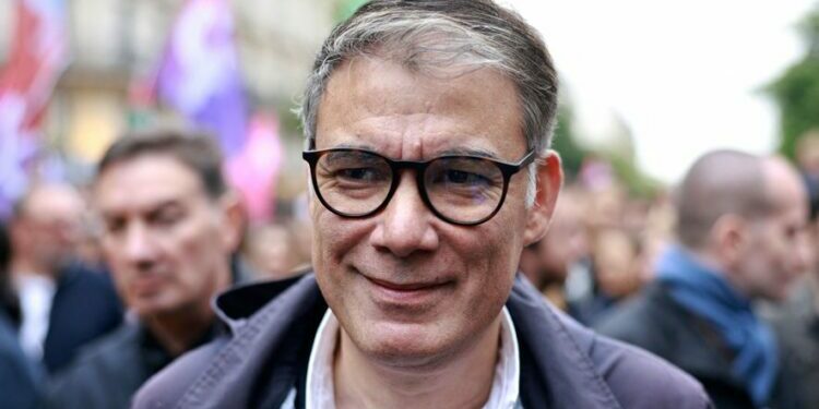 REPLAY. Élections législatives 2024 : un "chiffrage précis" du programme du Front Populaire sera annoncé cette semaine, affirme Faure