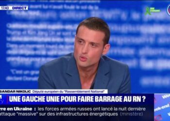 Story 3 : En cas de triangulaire, Sandrine Rousseau n'exclut pas un désistement