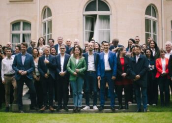 ambiance de photo de famille après quatre nuits de négociations – Libération