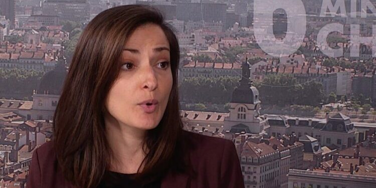 "ceux qui n'ont pas intérêt à ce que ça change ont peur du Front populaire"
