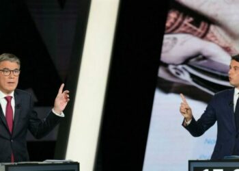 entre le Nouveau Front populaire et Renaissance, la guerre des simulateurs est déclarée
