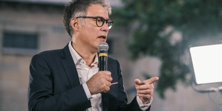 le Nouveau Front populaire, accusé d'être dispendieux, présente le chiffrage de son programme