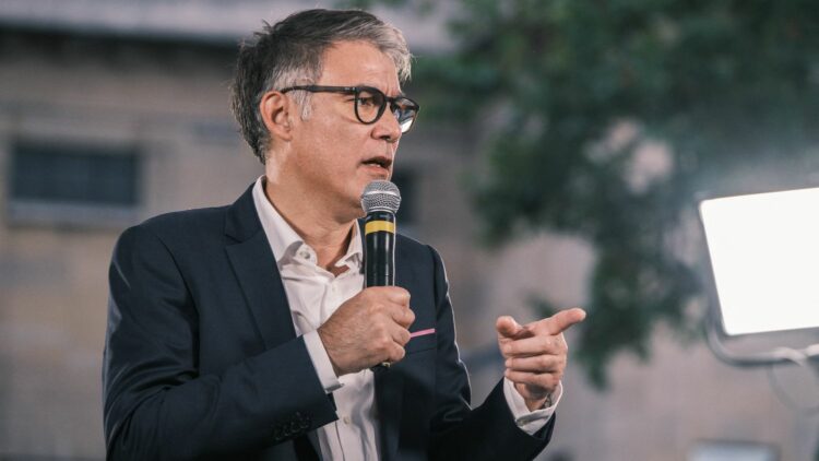 le Nouveau Front populaire, accusé d'être dispendieux, présente le chiffrage de son programme