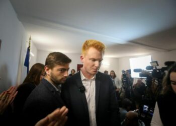 le Nouveau Front populaire résiste malgré des fissures