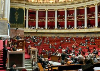 le RN en tête, le Nouveau Front populaire et le camp Macron progressent