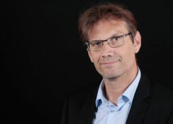 malgré sa non-investiture, Hendrik Davi reste candidat et utilisera le logo du Nouveau Front populaire
